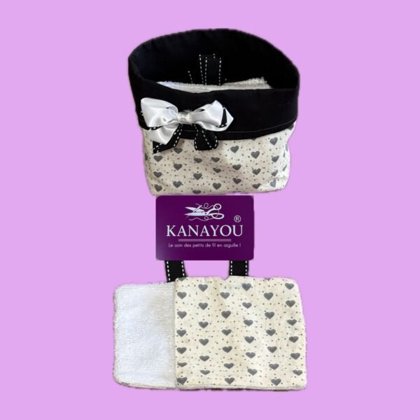 Panière avec ses lingettes