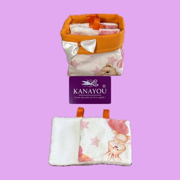 Panière avec ses lingettes